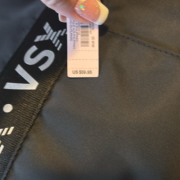 Victoria Secret gym bag - NWT - never used - Picture 2 of 6